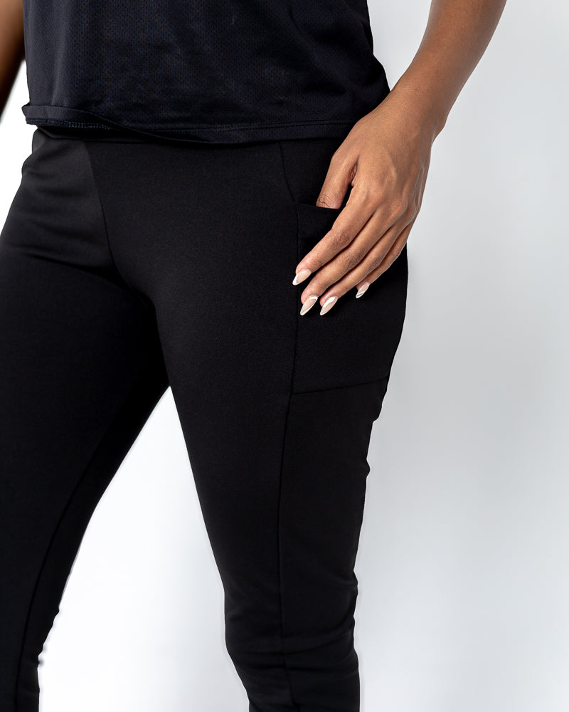 Black leggings with pocket